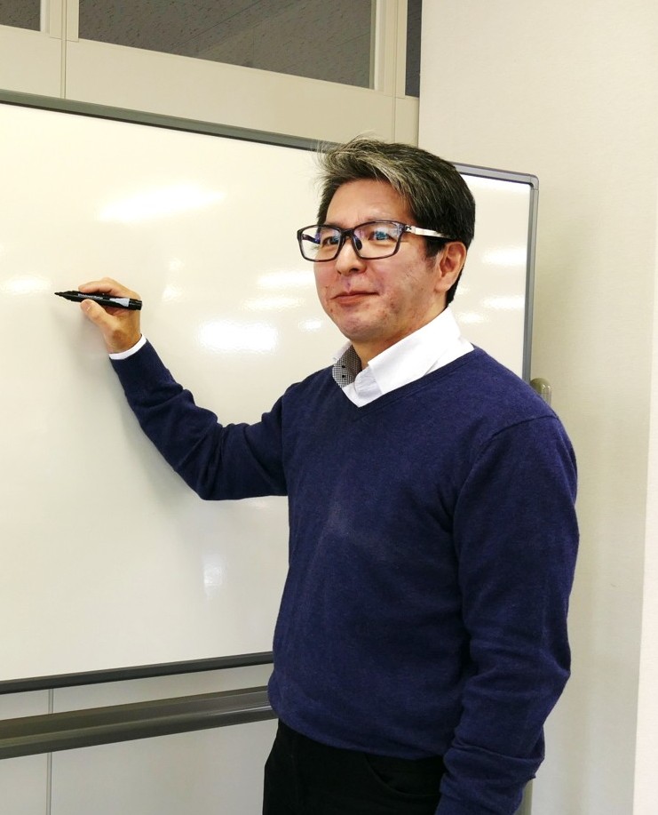 神谷 嘉人